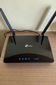 Archer MR600 AC1200Mbps 4G+ Cat6 Wireless Dual Band 4G Router With Sim Slot (Unlocked to all network)